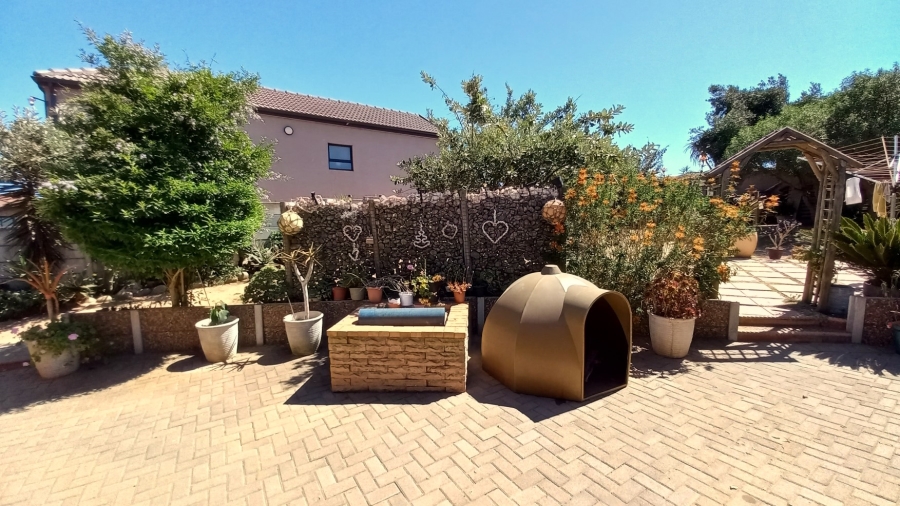 3 Bedroom Property for Sale in Vredenburg Western Cape